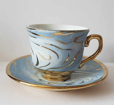 Modrý zlacený šálek s podšálkem - čínský porcelán