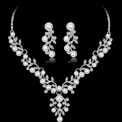 Spoločenský set šperkov s kryštálom a perlou