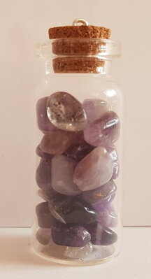 Minerální kámen ve skleněné lahvičce - Ametyst