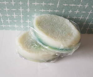 Mýdlo s přírodním gelem Aloe Vera s motivem ovál